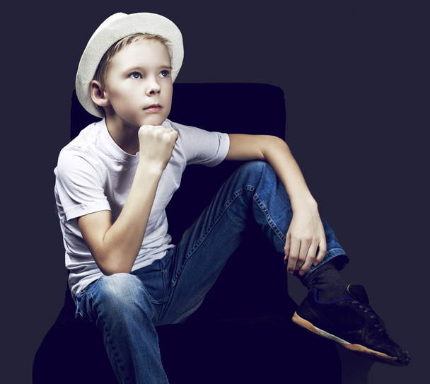 boy with a hat - Fotoğraf, Görsel