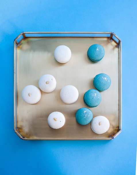 Blue and white macaron - 写真・画像