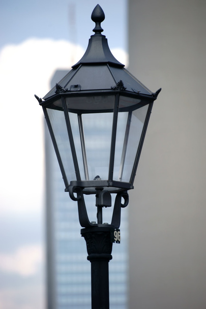 Ностальгический фонарь в Берлине
 - Фото, изображение
