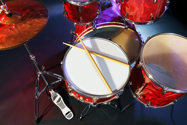 Drums set and sticks - Фото, зображення