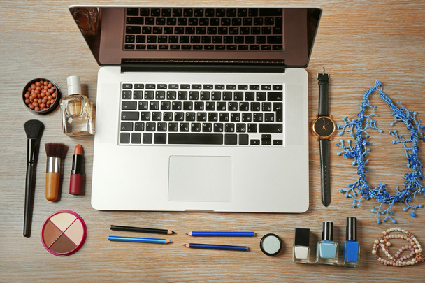 Laptop and female accessories - Φωτογραφία, εικόνα