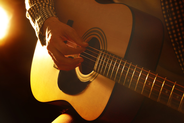 Man playing acoustic guitar - Foto, Imagem