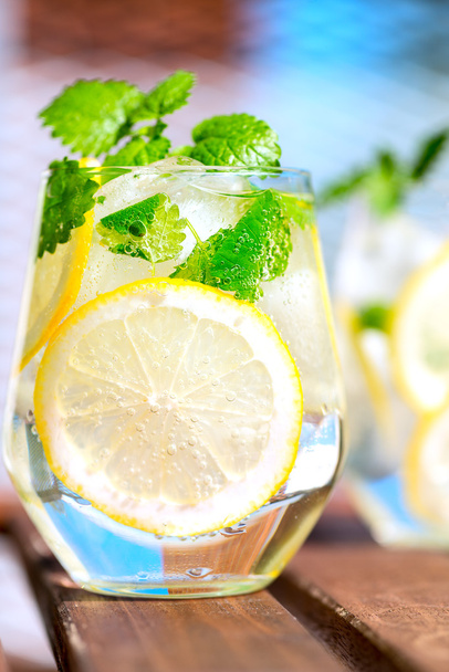 Fresh Lemonade in glass - Valokuva, kuva