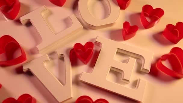 Szeretet jele, piros szívekkel  - Felvétel, videó