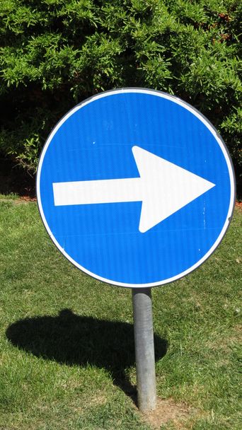 Turn right sign - Photo, Image
