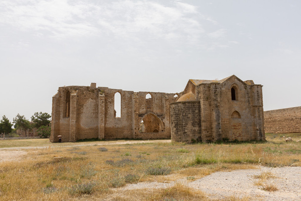 Carmelite ve Ortaçağ Famagusta'deki / daki Ermeni kilise kalıntıları,  - Fotoğraf, Görsel