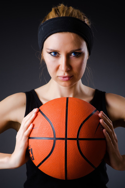 Donna con basket nel concetto di sport - Foto, immagini