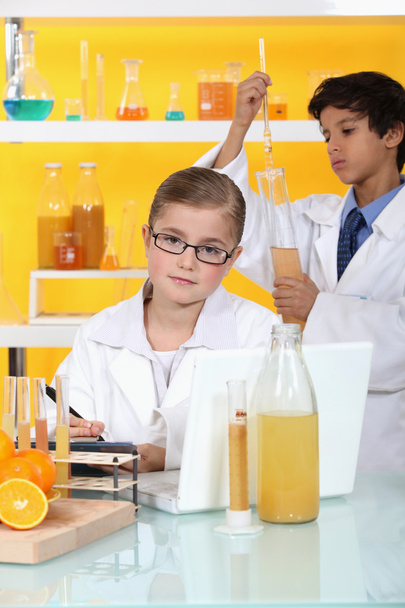 Kids in science lab - Fotoğraf, Görsel