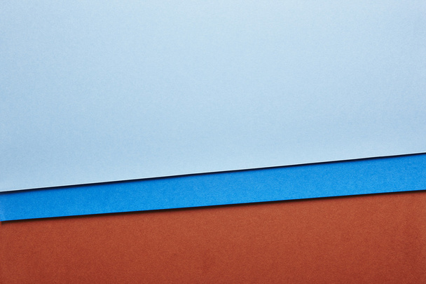 Renkli kartonlar arka plan mavi kırmızı tonda. Kopya alanı - Fotoğraf, Görsel