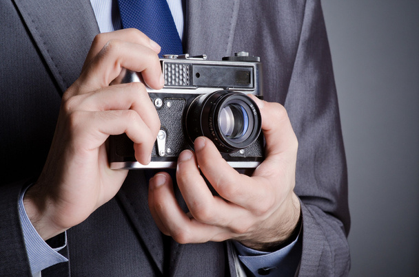 Photographer man with vintage camera - Zdjęcie, obraz