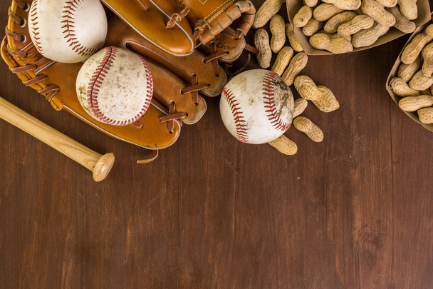 Stare zużyte baseball sprzęt  - Zdjęcie, obraz