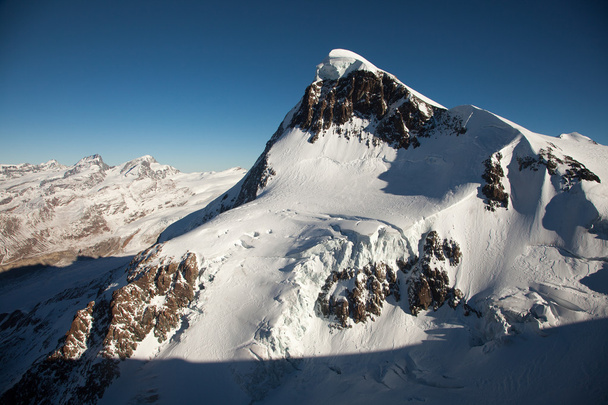 Vista panorâmica em torno de Zermatt e Matterhorn, Suíça
 - Foto, Imagem