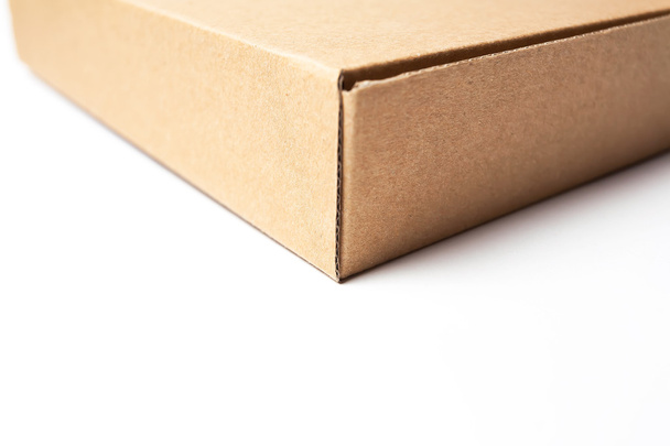 scatola di cartone marrone scatola di cartone isolato bianco
. - Foto, immagini
