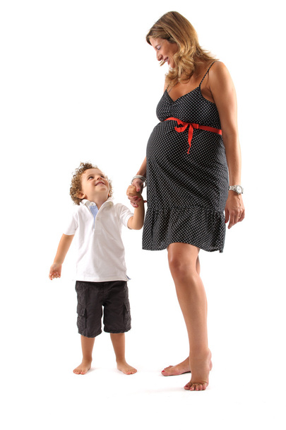 Femme enceinte et son fils parlent
 - Photo, image
