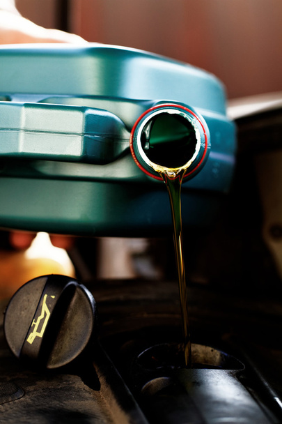 Fresh motor oil - Photo, image