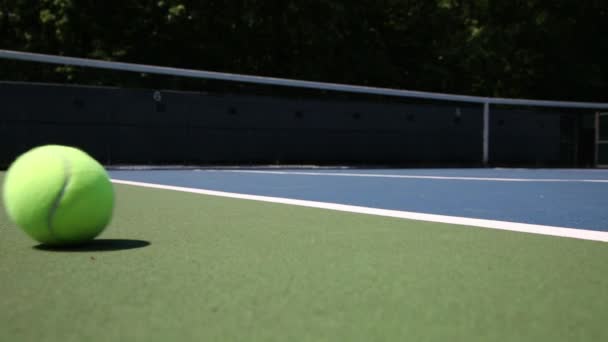 Tennisball auf dem Platz - Filmmaterial, Video