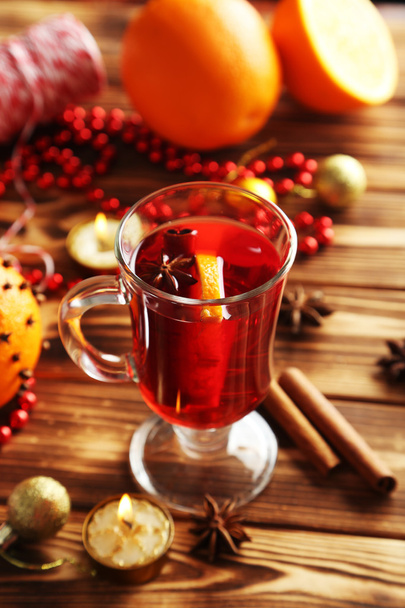 Mulled wine in glass - Foto, afbeelding