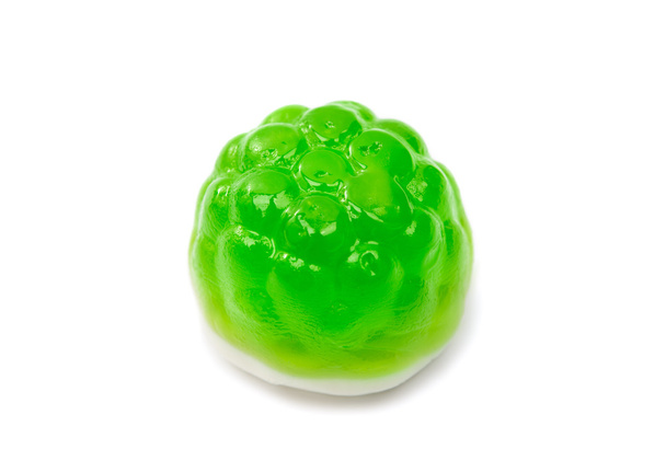 Cukierki-pralinki zielony na białym tle  - Zdjęcie, obraz