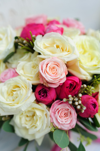 Mooie bruiloft bloemboeket voor bruid - Foto, afbeelding