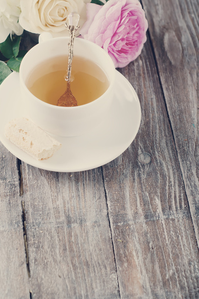 Чай в стиле Шабби Чик. Тонированное фото
 - Фото, изображение