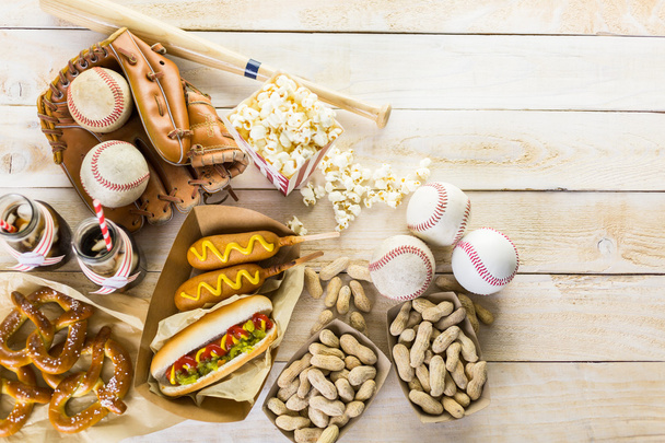 Бейсбольная еда
 - Фото, изображение