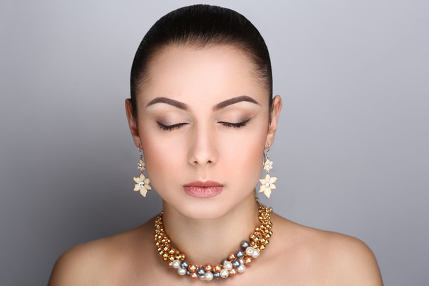 Elégant bijoux en or
 - Photo, image