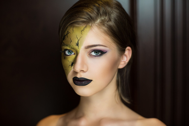 Golden lady make up - Foto, afbeelding