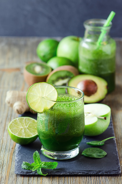 Green fresh detox vegan smoothie, healthy beverage, energy diet  - 写真・画像