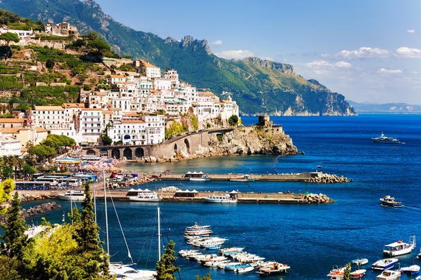 Ville amalfitaine sur la mer Méditerranée, Naples, Italie
 - Photo, image