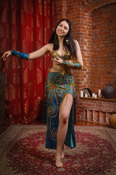 Beautiful traditional female dancer.  - Photo, Image