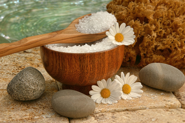 Spa still life with bath salts and daisies - Photo, Image