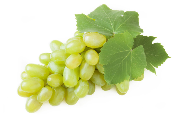 raisins verts isolés sur fond blanc - Photo, image