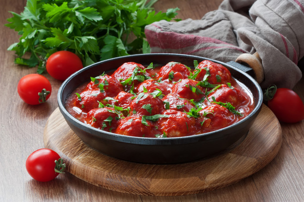 фрикадельки в томатному соусі
 - Фото, зображення