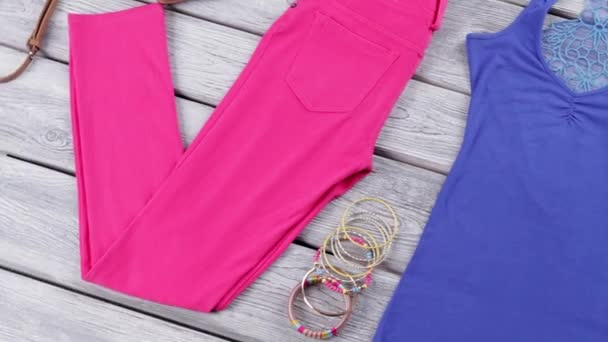 Blue top and pink pants. - Footage, Video