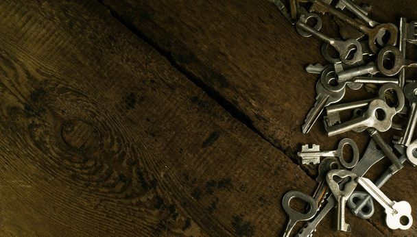 Set of keys on wood background - Fotografie, Obrázek