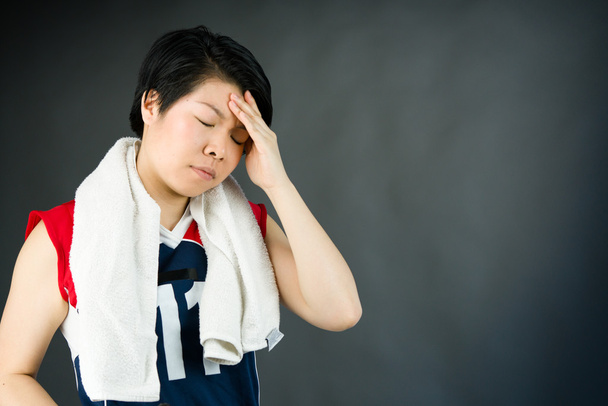 Kadın şaşkın baş ağrısı acı - Fotoğraf, Görsel