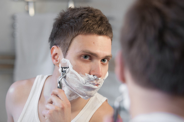 Homem de barbear
 - Foto, Imagem