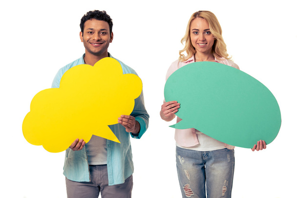 Young people with speech bubbles - Photo, Image