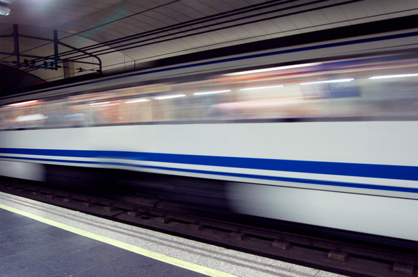 Comboio rápido
 - Foto, Imagem