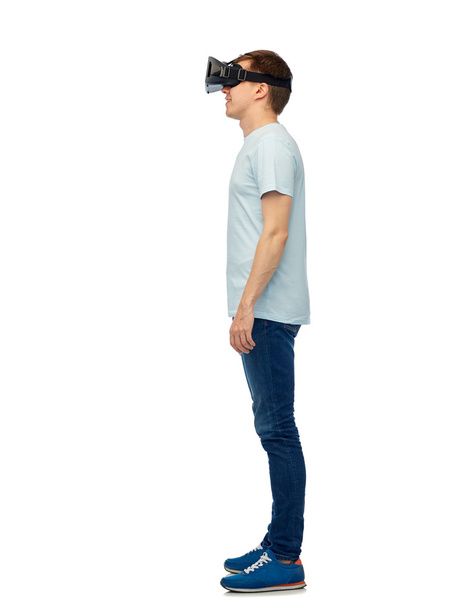 happy man in virtual reality headset or 3d glasses - Фото, зображення