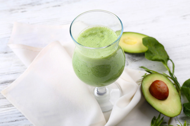 fresh avocado smoothie  - Foto, immagini
