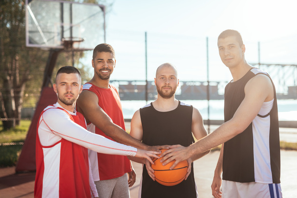 Successful basketball team  - Foto, afbeelding
