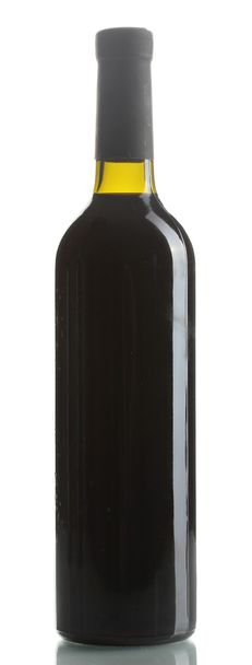 Bottle of red wine isolated on white - Foto, afbeelding