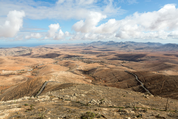 Lanscape vulcanico. Vista panoramica su Fuerteventura da Mirador Morro Velosa, Fuerteventura, Isole Canarie, Spagna
 - Foto, immagini