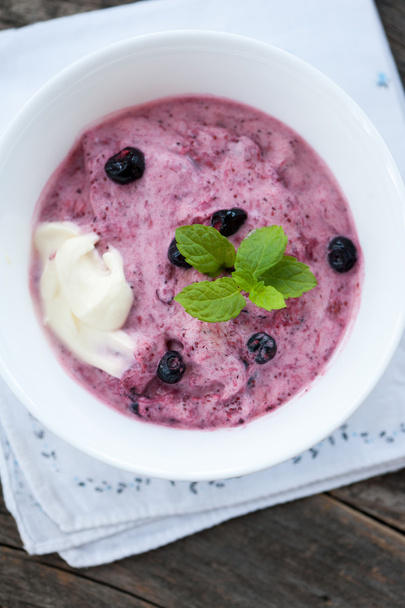jogurt s borůvkami - Fotografie, Obrázek