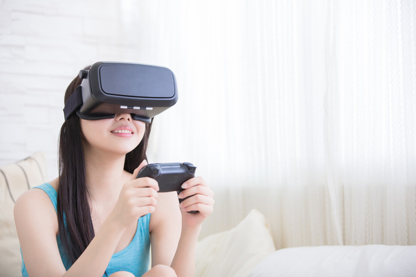 Happy woman playing game - Photo, image