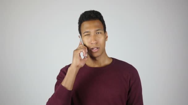 Phone Talk by young Man, Negotiation, Communication - Séquence, vidéo