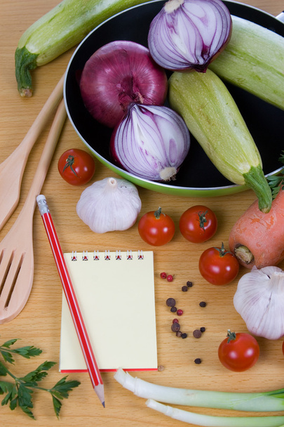 Fresh vegetables and a notebook - Foto, immagini