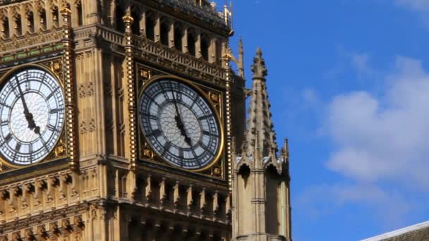 Big Ben Westminsterissä, Lontoossa
 - Materiaali, video