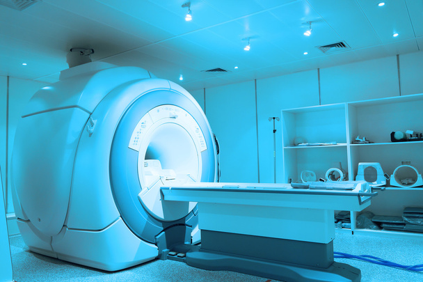 MRI scanner room in hospital  - Zdjęcie, obraz